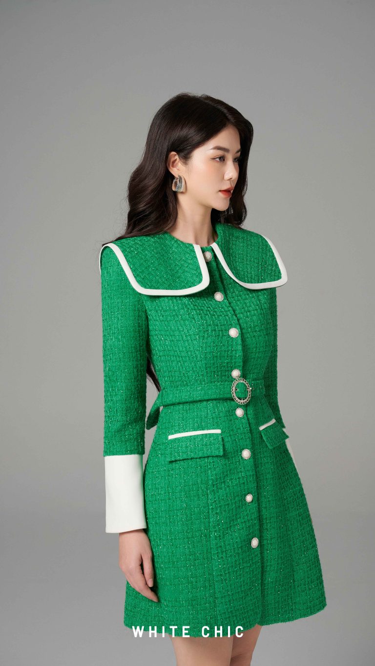 WhiteChic11780.jpg