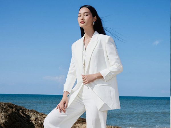 Cách phối đồ với áo blazer trắng nữ đẹp