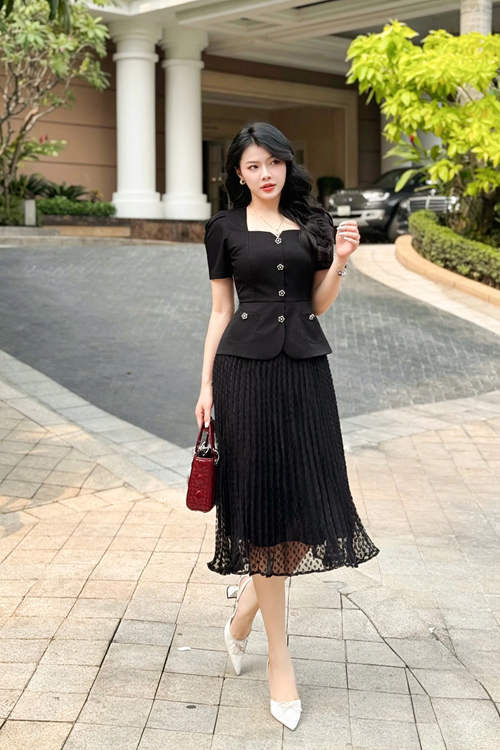 Váy thiết kế dành cho buổi tiệc